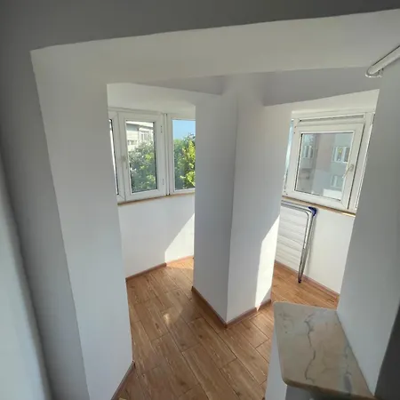 Apartament Gara Διαμέρισμα *